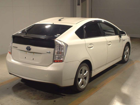 2010 Toyota Prius ZVW30[1]