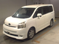 2009 Toyota Voxy