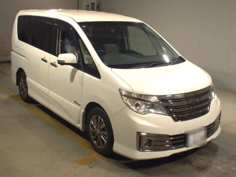 2014 Nissan Serena HC26[2]