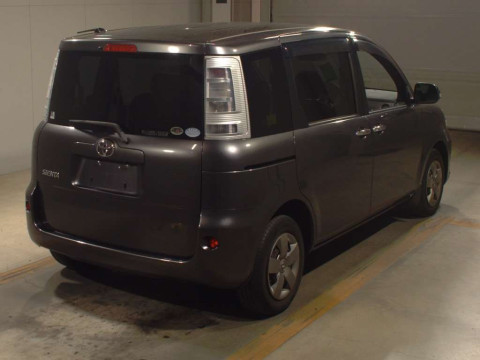 2012 Toyota Sienta NCP81G[1]