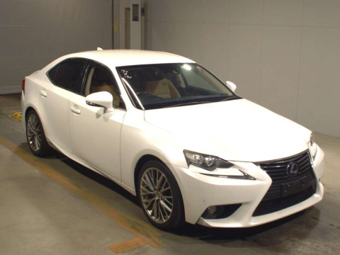 2013 Lexus IS AVE30[2]