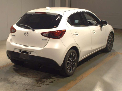 2015 Mazda Demio DJ5FS[1]