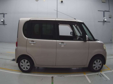 2009 Daihatsu Tanto L375S[2]