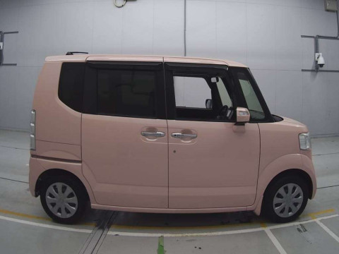 2016 Honda N-BOX JF1[2]