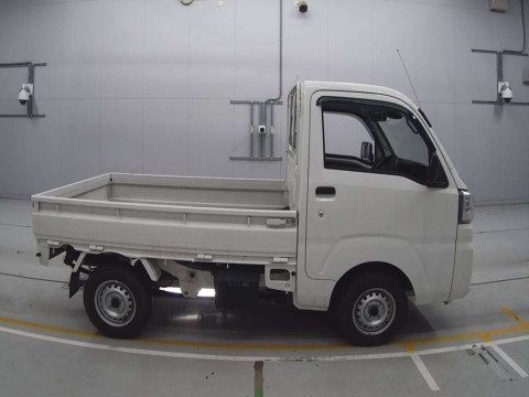 2020 Daihatsu Hijet Truck S510P[2]