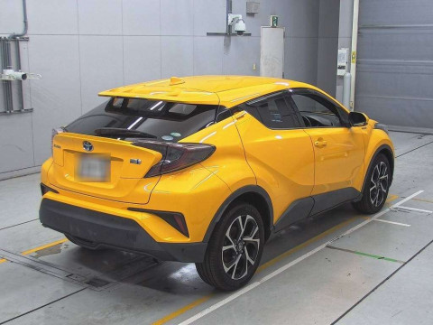 2017 Toyota C-HR ZYX10[1]