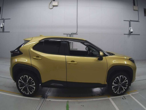 2021 Toyota YARIS CROSS MXPJ10[2]