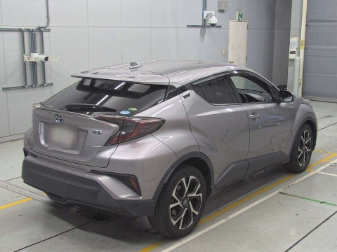 2017 Toyota C-HR ZYX10[1]