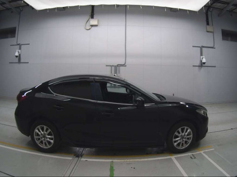 2014 Mazda Axela Hybrid BYEFP[2]