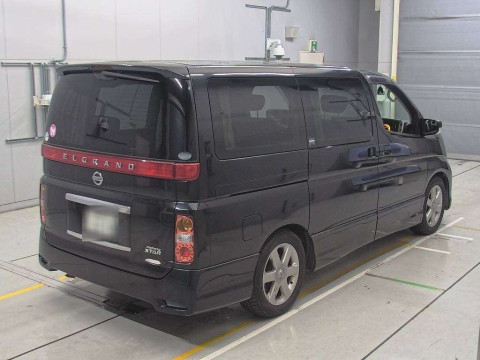 2006 Nissan Elgrand ME51[1]