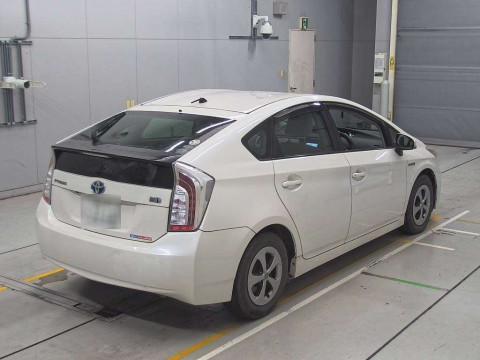 2012 Toyota Prius ZVW30[1]