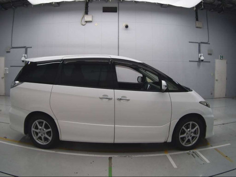 2012 Toyota Estima GSR50W[2]