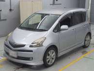 2005 Toyota Ractis