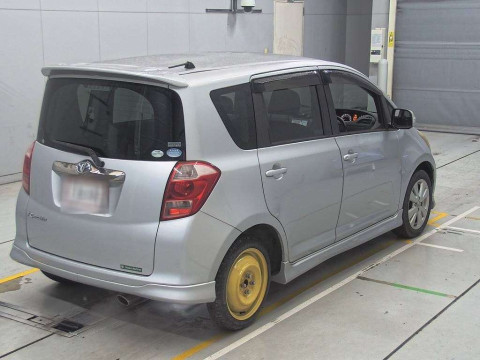 2005 Toyota Ractis NCP100[1]