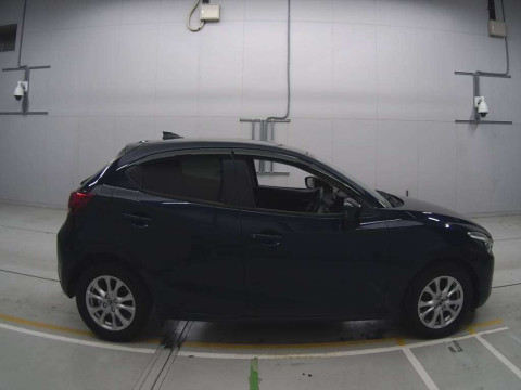 2014 Mazda Demio DJ5FS[2]