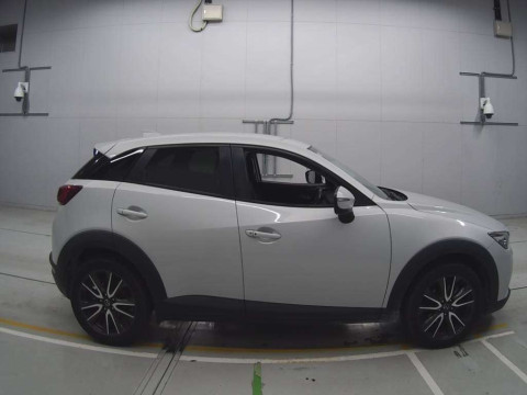 2016 Mazda CX-3 DK5AW[2]