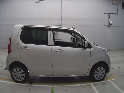 2016 Suzuki Wagon R MH34S[2]