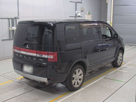 2013 Mitsubishi Delica D5 CV1W[1]