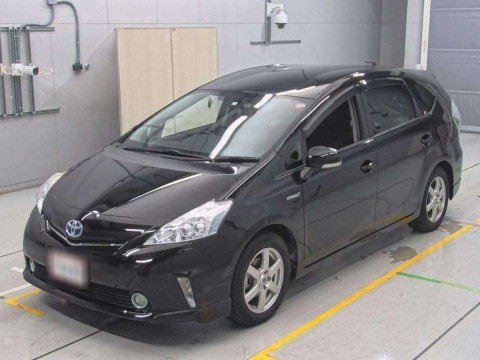 2014 Toyota Prius alpha ZVW41W[0]