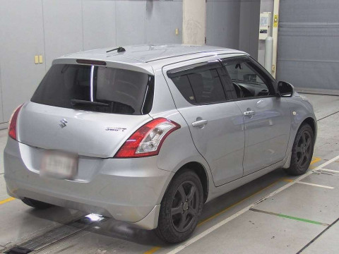 2012 Suzuki Swift ZC72S[1]