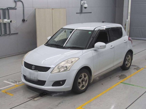 2011 Suzuki Swift ZC72S[0]