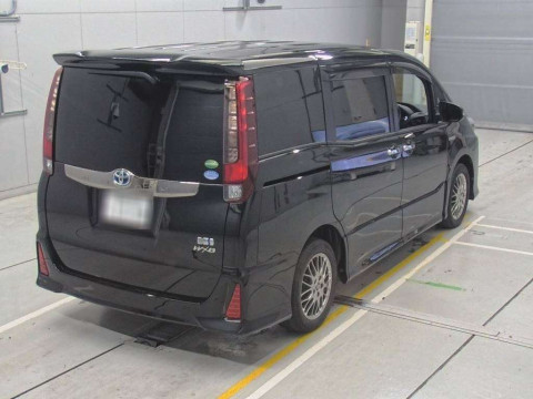 2017 Toyota Noah ZWR80W[1]