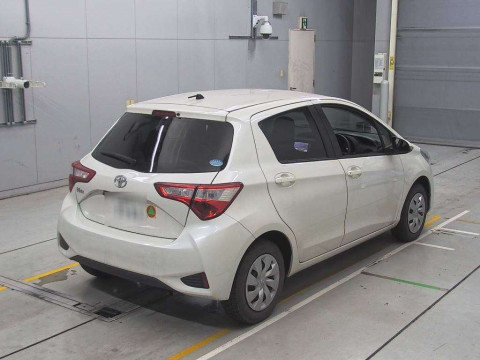 2018 Toyota Vitz KSP130[1]