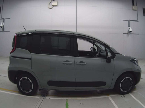 2023 Toyota Sienta MXPL10G[2]