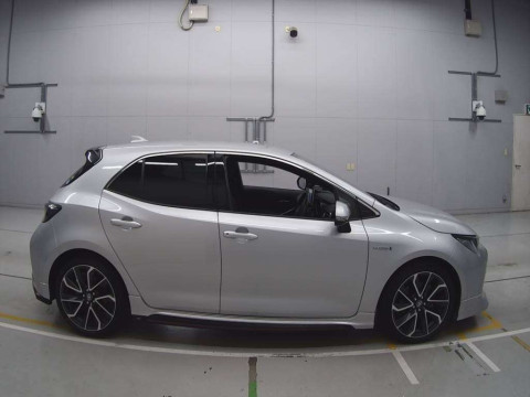 2018 Toyota Corolla Sports ZWE211H[2]