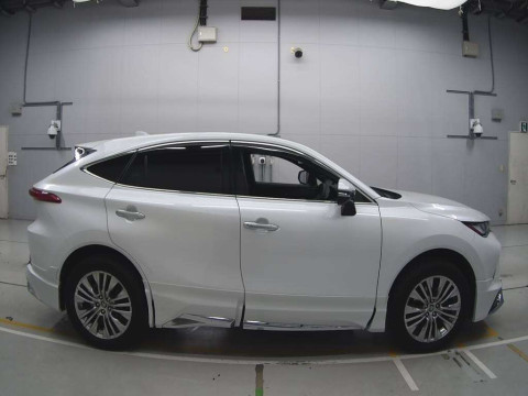 2024 Toyota Harrier Hybrid AXUH80[2]