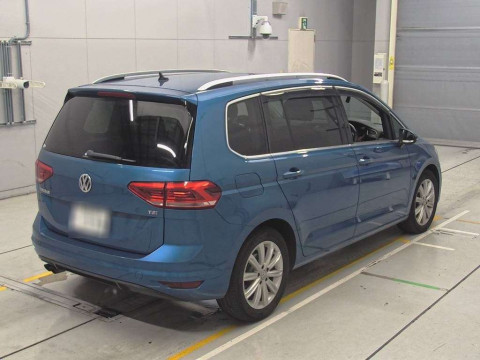 2016 Volkswagen Golf Touran 1TCZD[1]