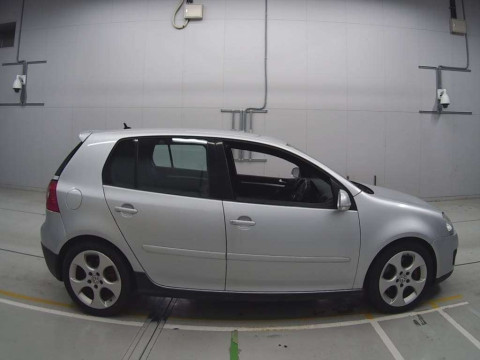 2007 Volkswagen Golf 1KAXX[2]