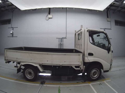 2007 Toyota Toyoace Truck TRY230[2]