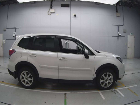 2015 Subaru Forester SJ5[2]