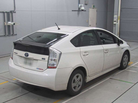 2010 Toyota Prius ZVW30[1]