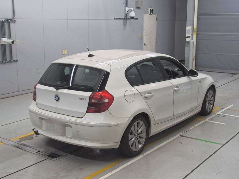 2009 BMW 1 Series UE16[1]