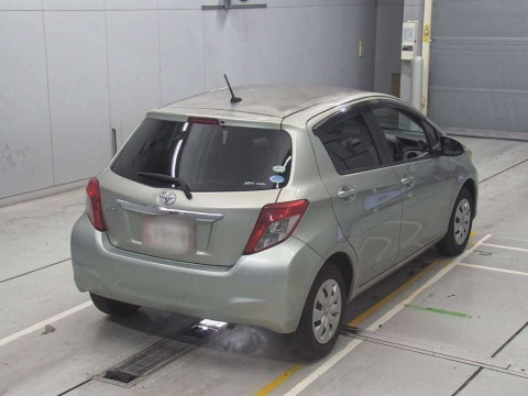 2011 Toyota Vitz KSP130[1]