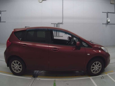 2013 Nissan Note E12[2]