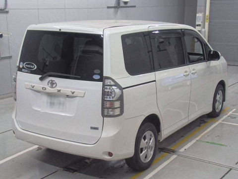 2010 Toyota Voxy ZRR75G[1]