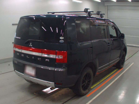 2008 Mitsubishi Delica D5 CV5W[1]