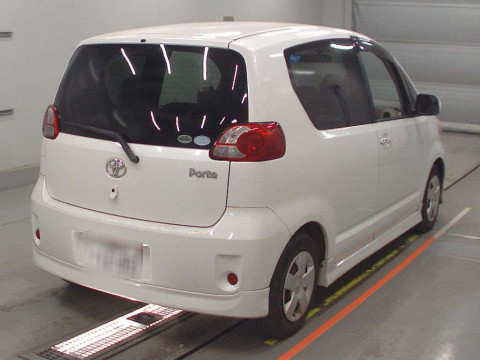 2011 Toyota Porte NNP10[1]