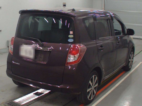 2010 Toyota Ractis NCP100[1]