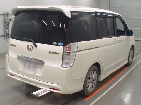 2011 Honda Step WGN Spada RK5[1]