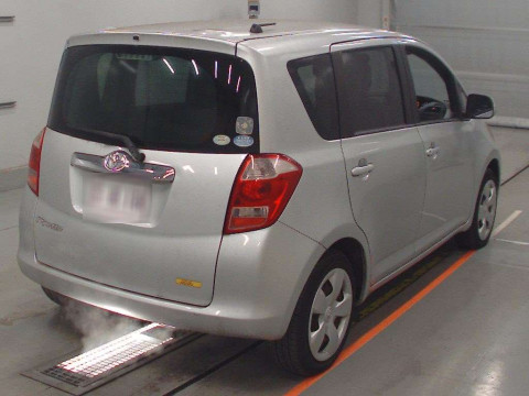 2007 Toyota Ractis SCP100[1]