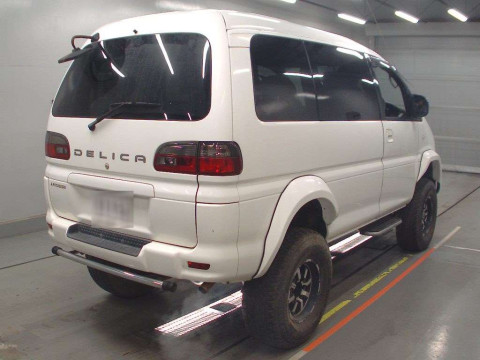 2002 Mitsubishi Delica Spacegear PD6W[1]