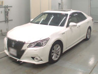 2013 Toyota Crown Hybrid