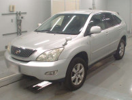 2004 Toyota Harrier