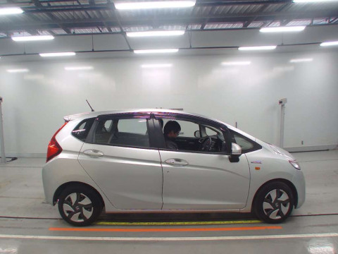 2014 Honda Fit Hybrid GP5[2]