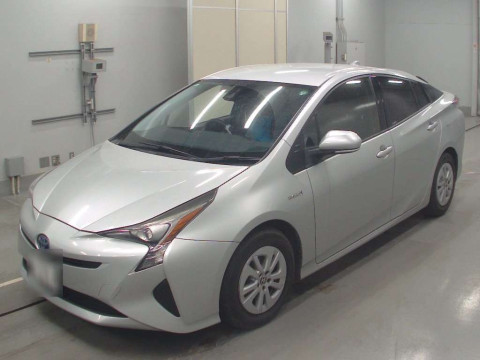 2018 Toyota Prius ZVW50[0]