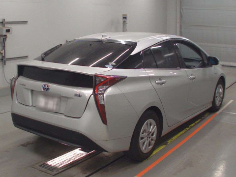 2018 Toyota Prius ZVW50[1]